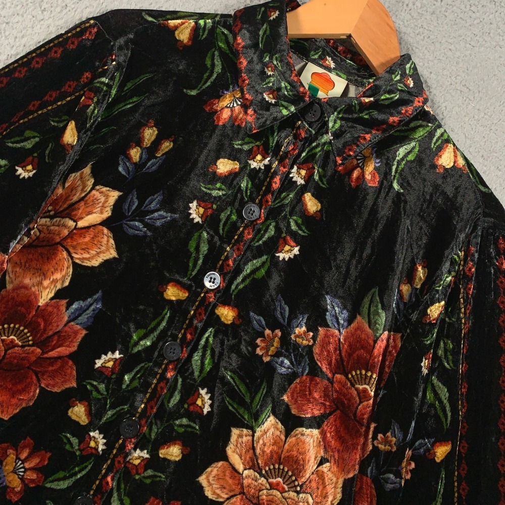 FARM RIO Black Macaws Garden Velvet Top Women's Small S Floral Button Up Shirt